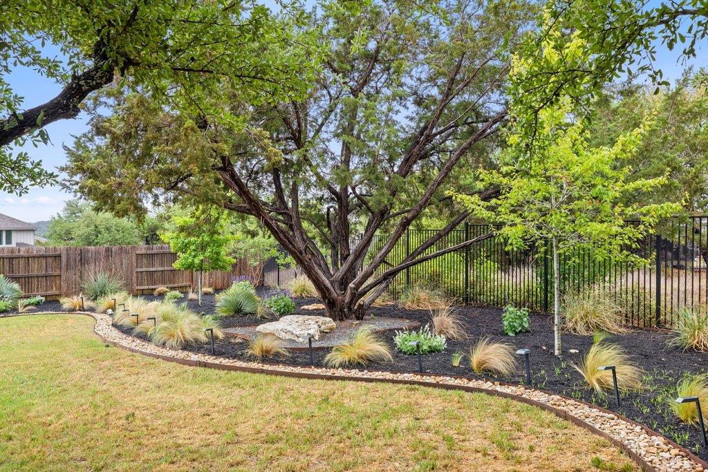 225 Bright Sky Dr, Austin, TX 78737