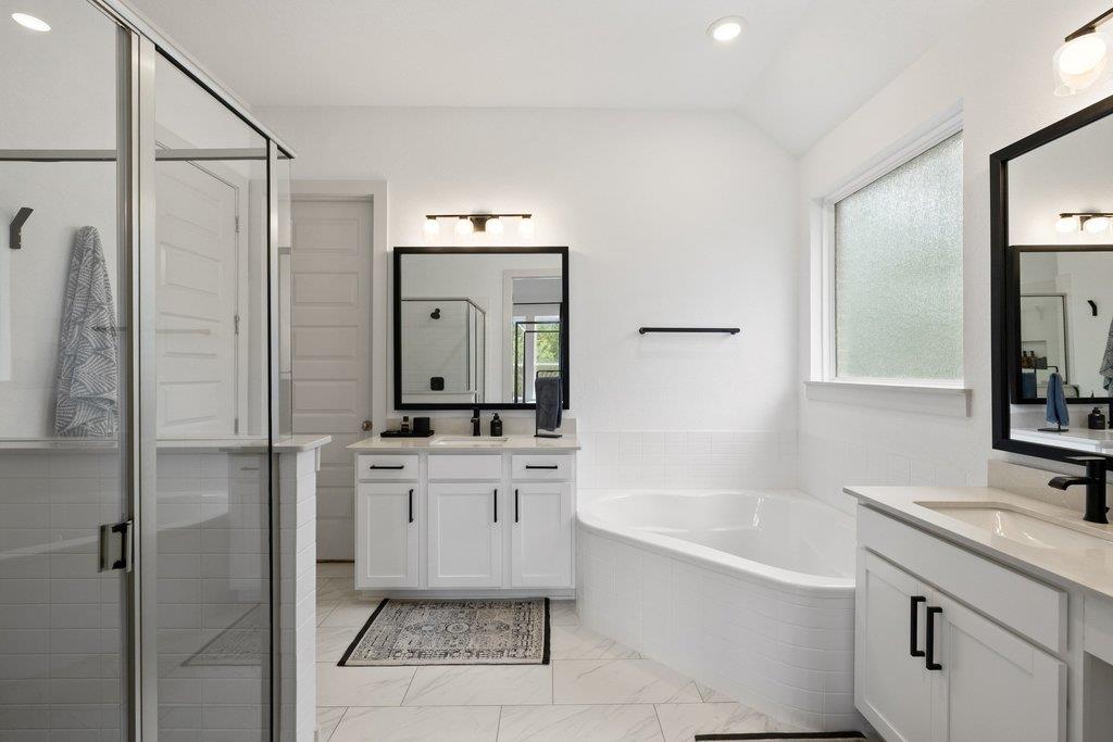 225 Bright Sky Dr, Austin, TX 78737