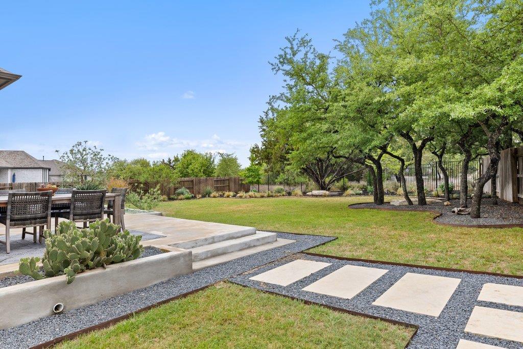 225 Bright Sky Dr, Austin, TX 78737