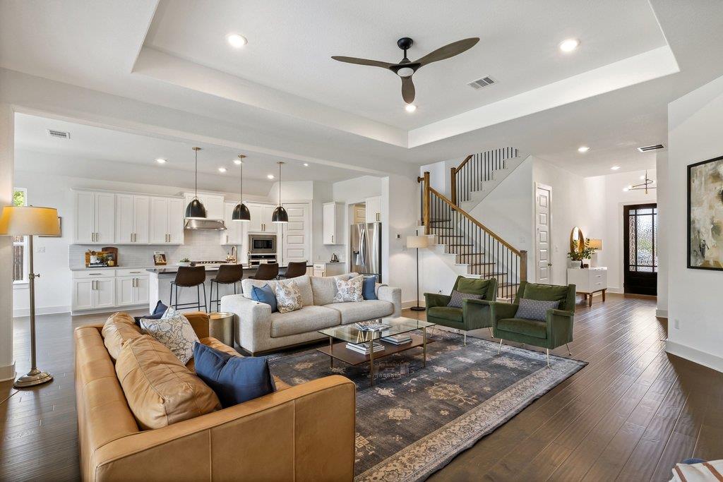 225 Bright Sky Dr, Austin, TX 78737