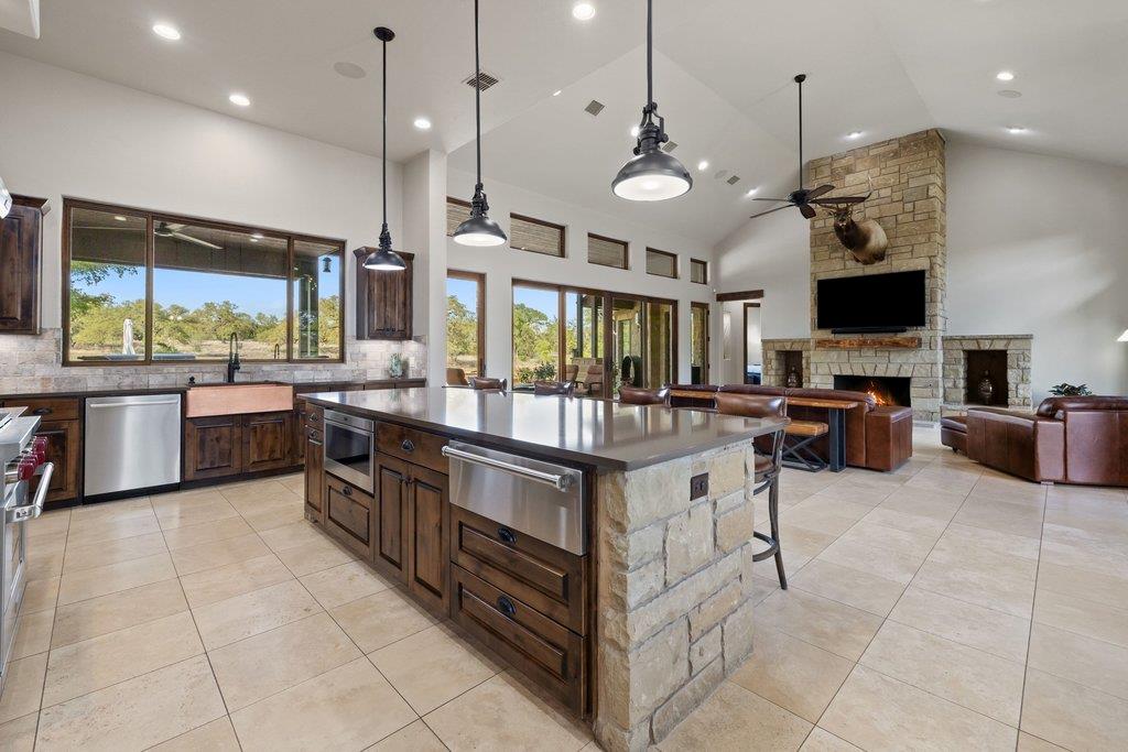 10150 FM 967, Buda, TX 78610