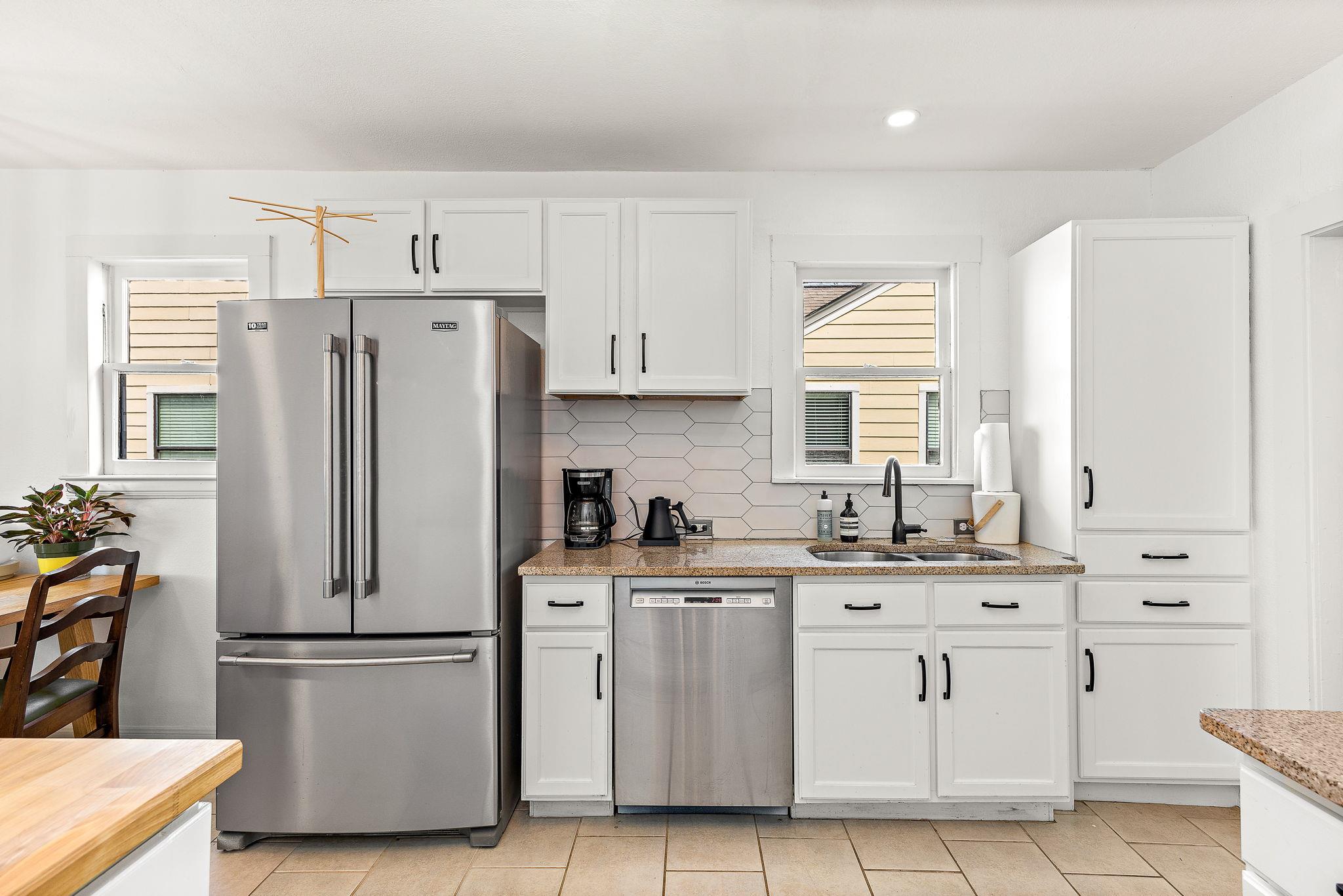 933 E 51st St, Austin, TX 78751