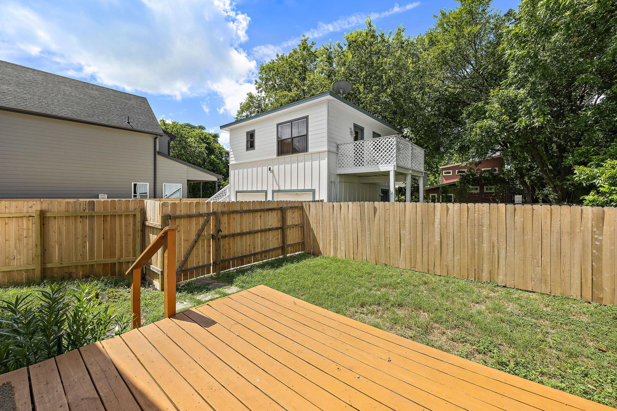 933 E 51st St, Austin, TX 78751