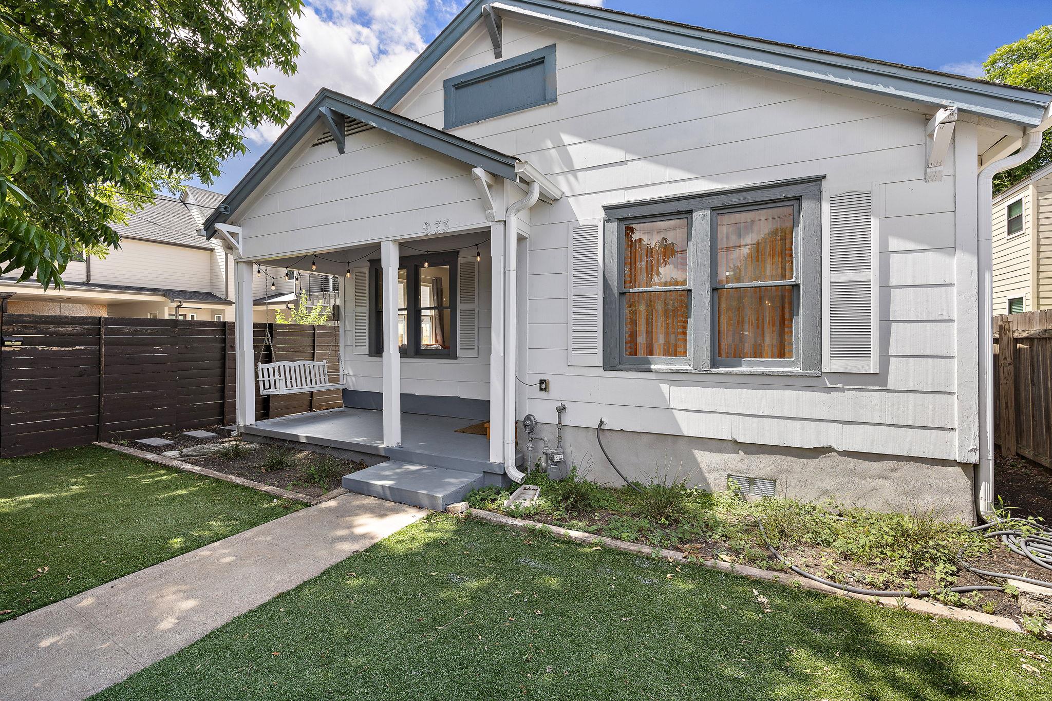 933 E 51st St, Austin, TX 78751