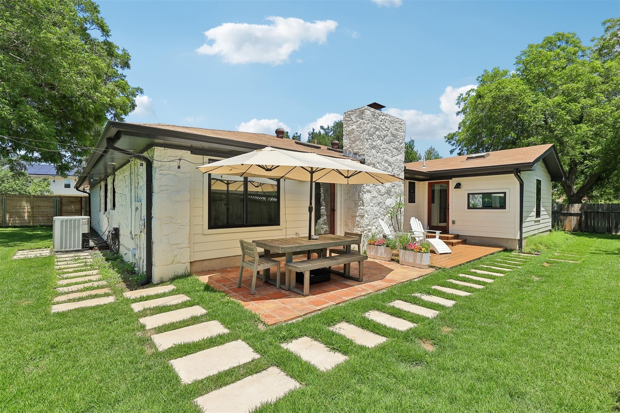 10601 Mourning Dove Dr, Austin, TX 78750