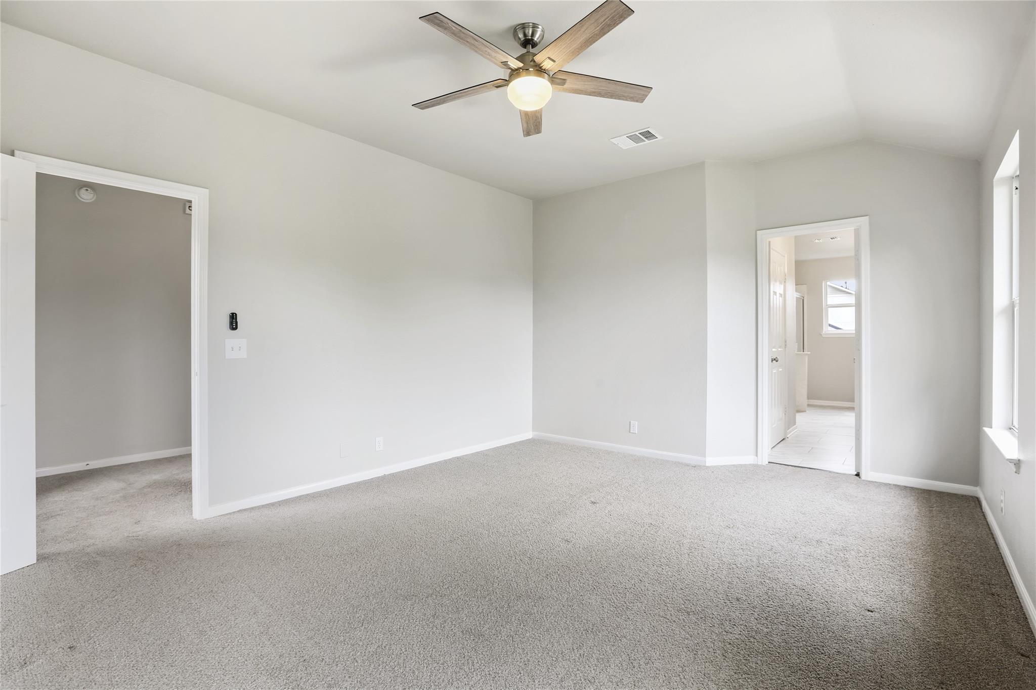 607 Sparkling Brook Ln, Leander, TX 78641