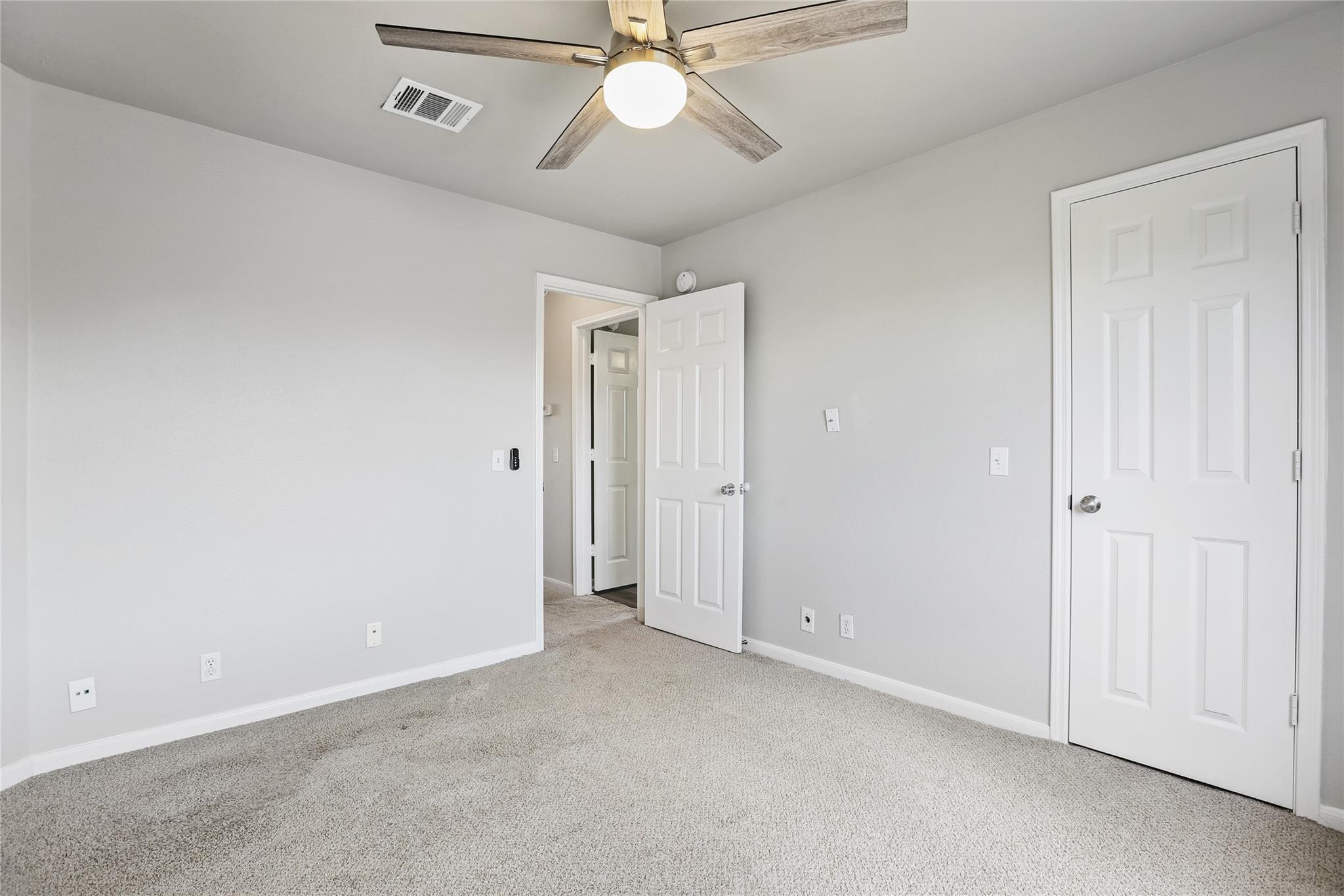 607 Sparkling Brook Ln, Leander, TX 78641