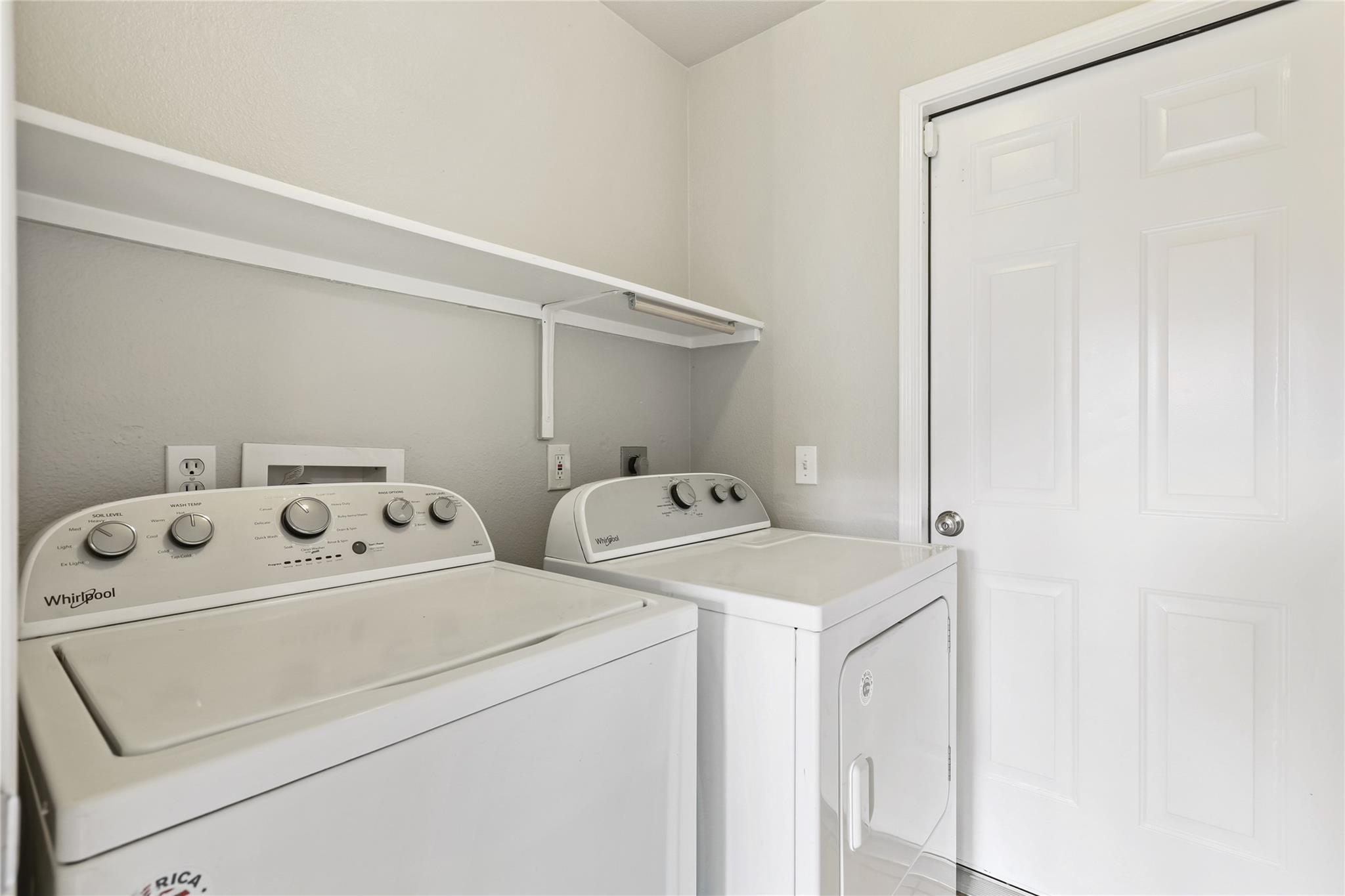 607 Sparkling Brook Ln, Leander, TX 78641