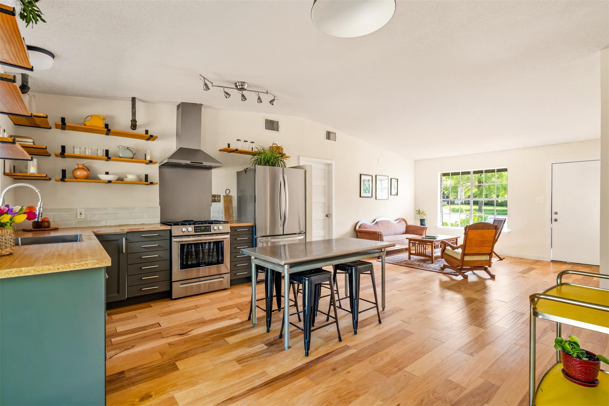 9002 Slayton Dr, Austin, TX 78753