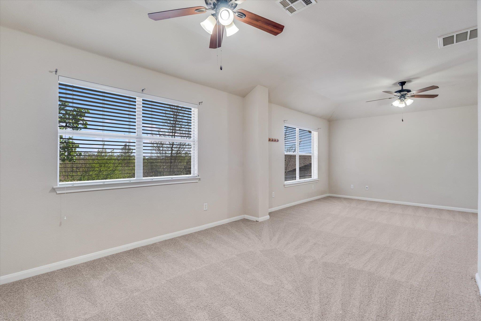 4029 Lake Edge Way, Pflugerville, TX 78660