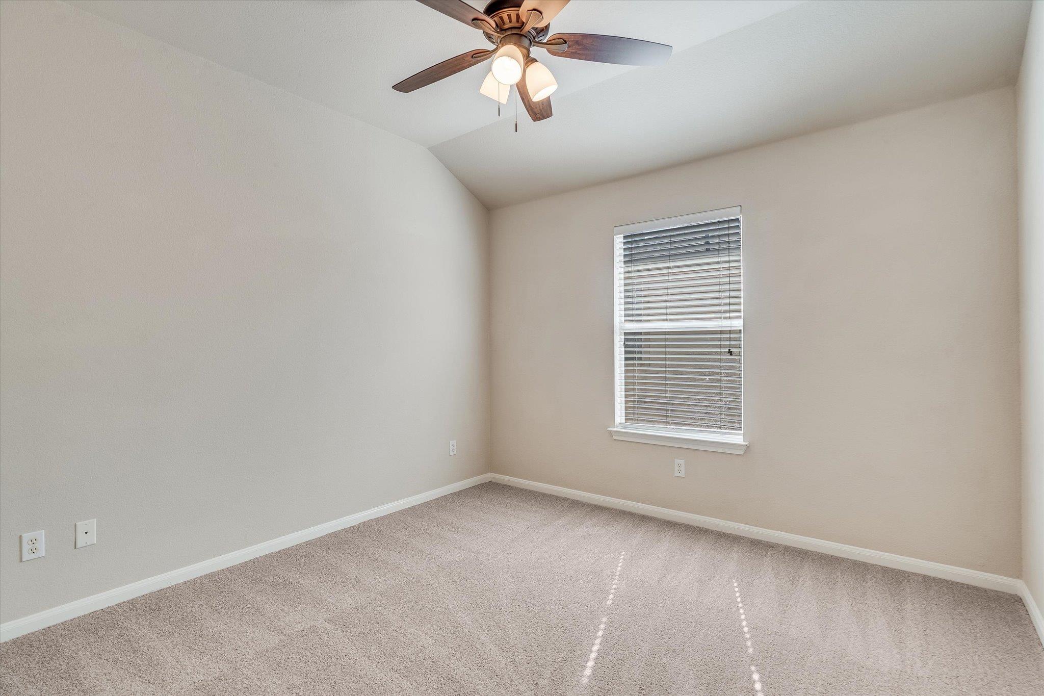 4029 Lake Edge Way, Pflugerville, TX 78660