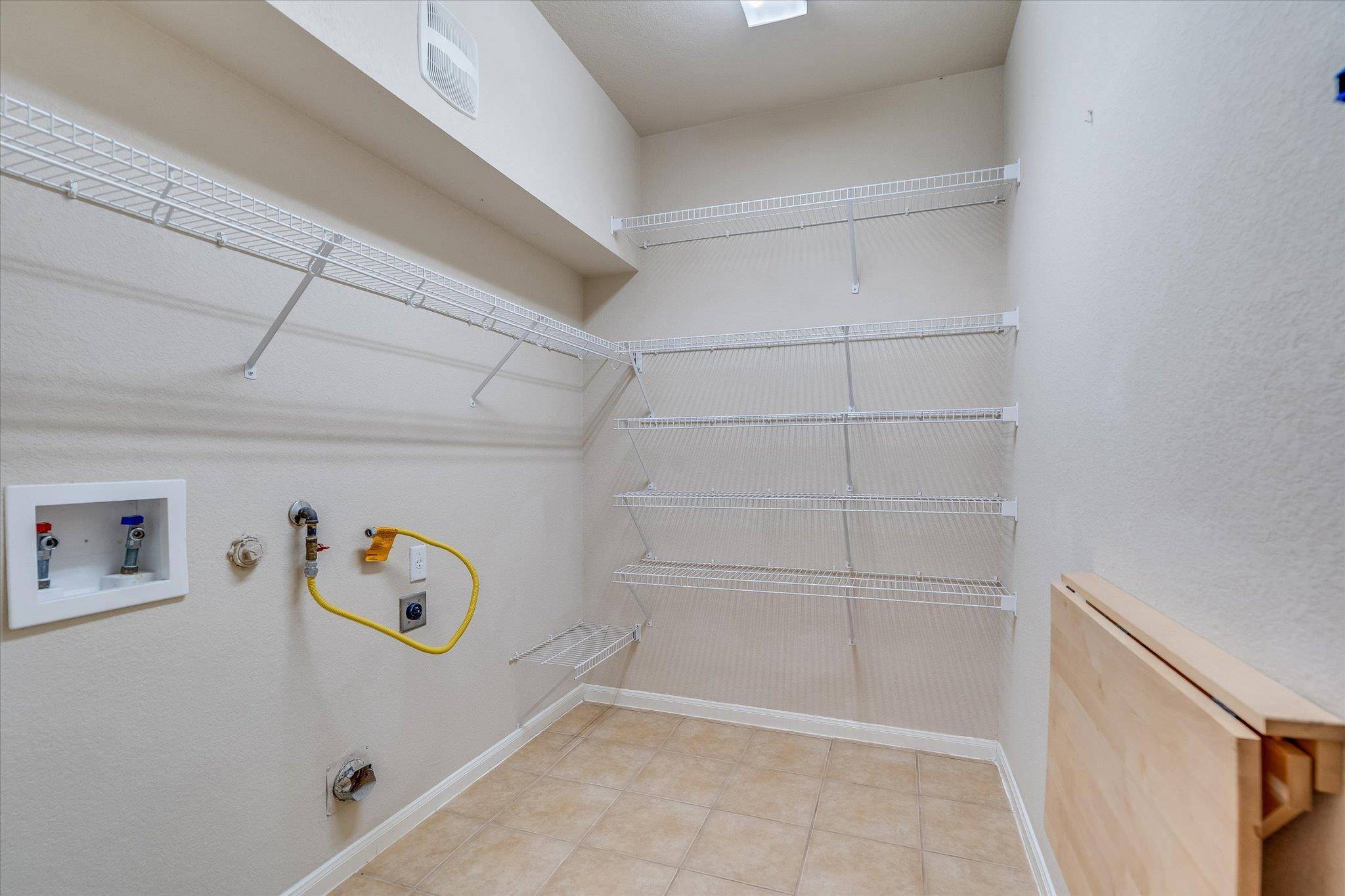 4029 Lake Edge Way, Pflugerville, TX 78660