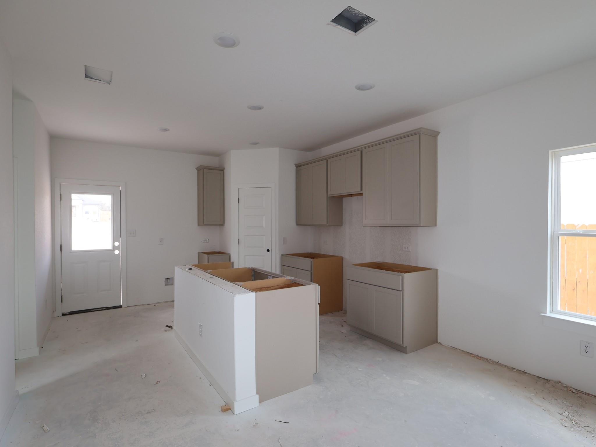 122 Heritage Forest Pkwy, Dripping Springs, TX 78620