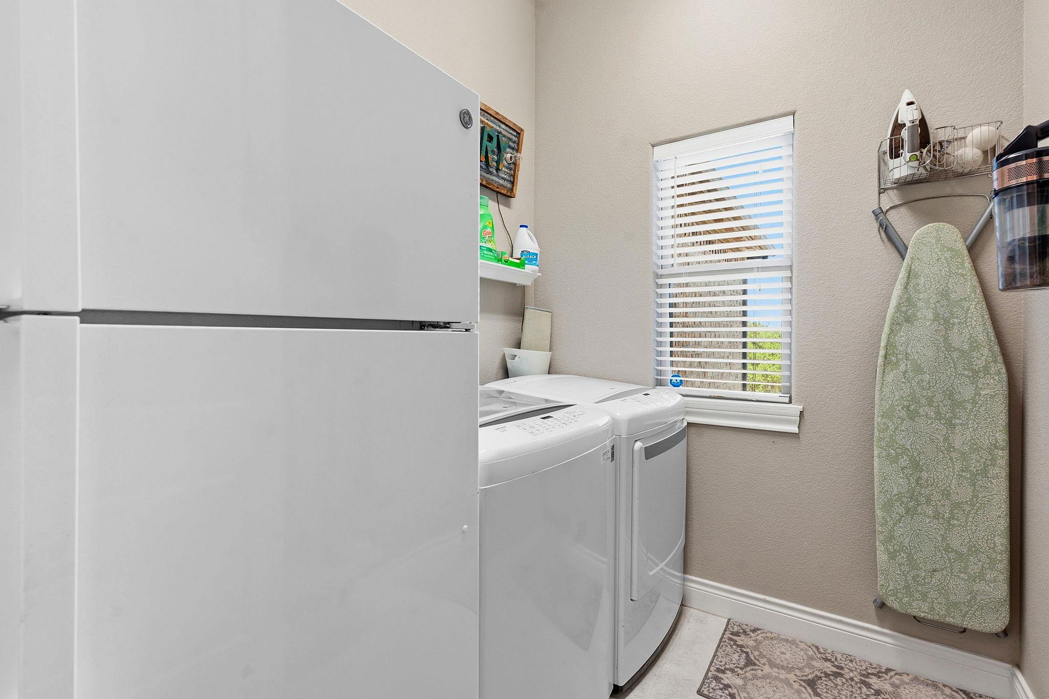 238 Jenn Cv, Dripping Springs, TX 78620