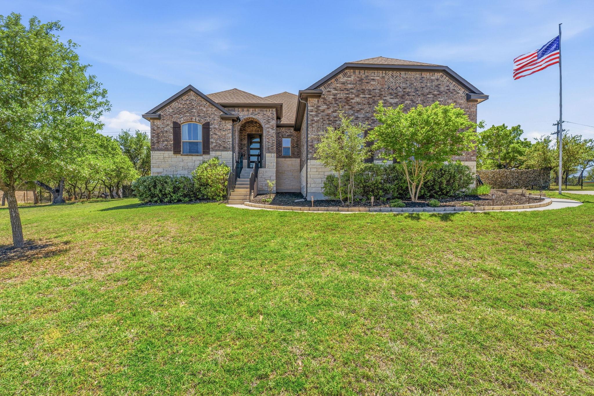 238 Jenn Cv, Dripping Springs, TX 78620