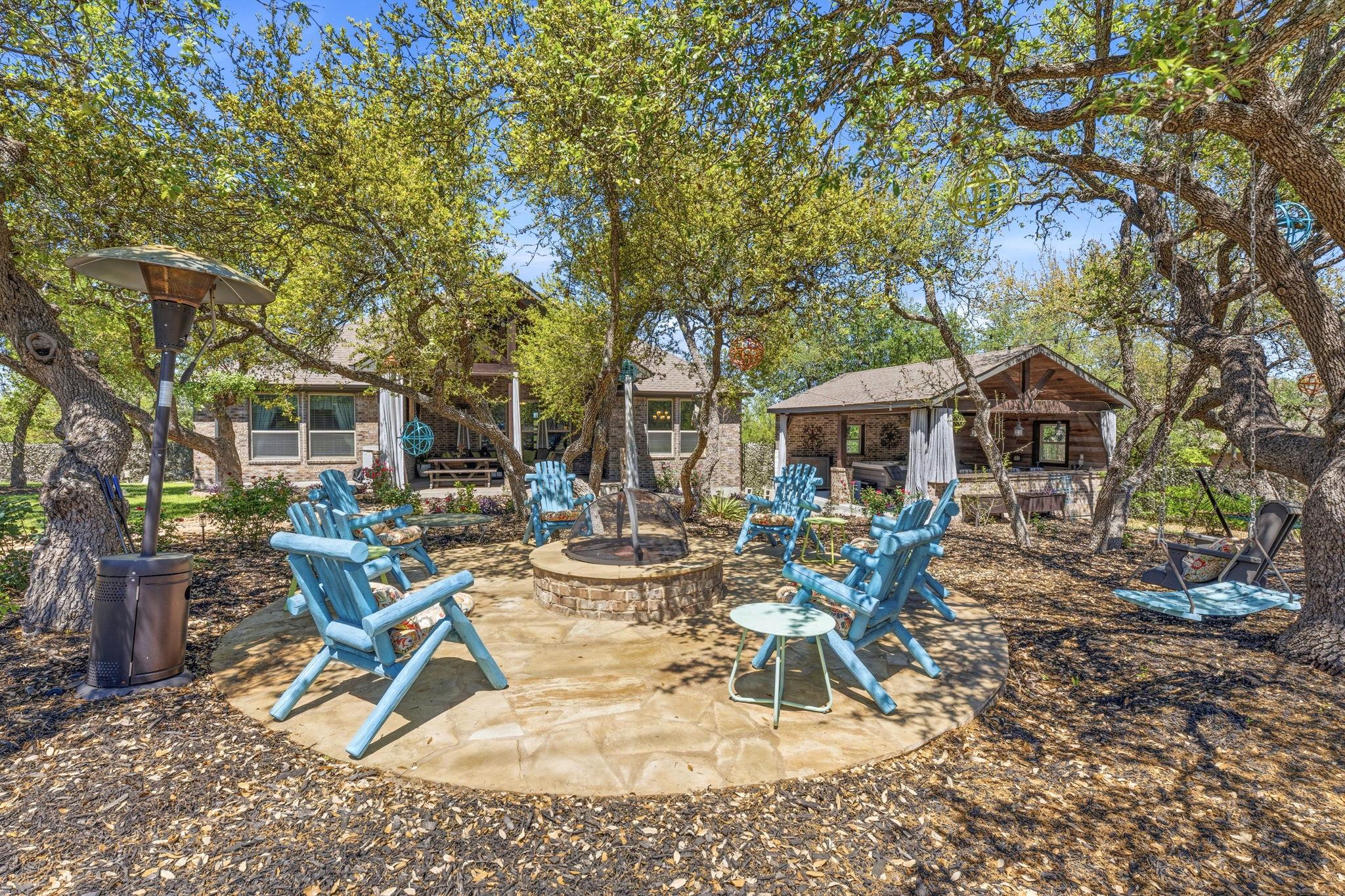 238 Jenn Cv, Dripping Springs, TX 78620