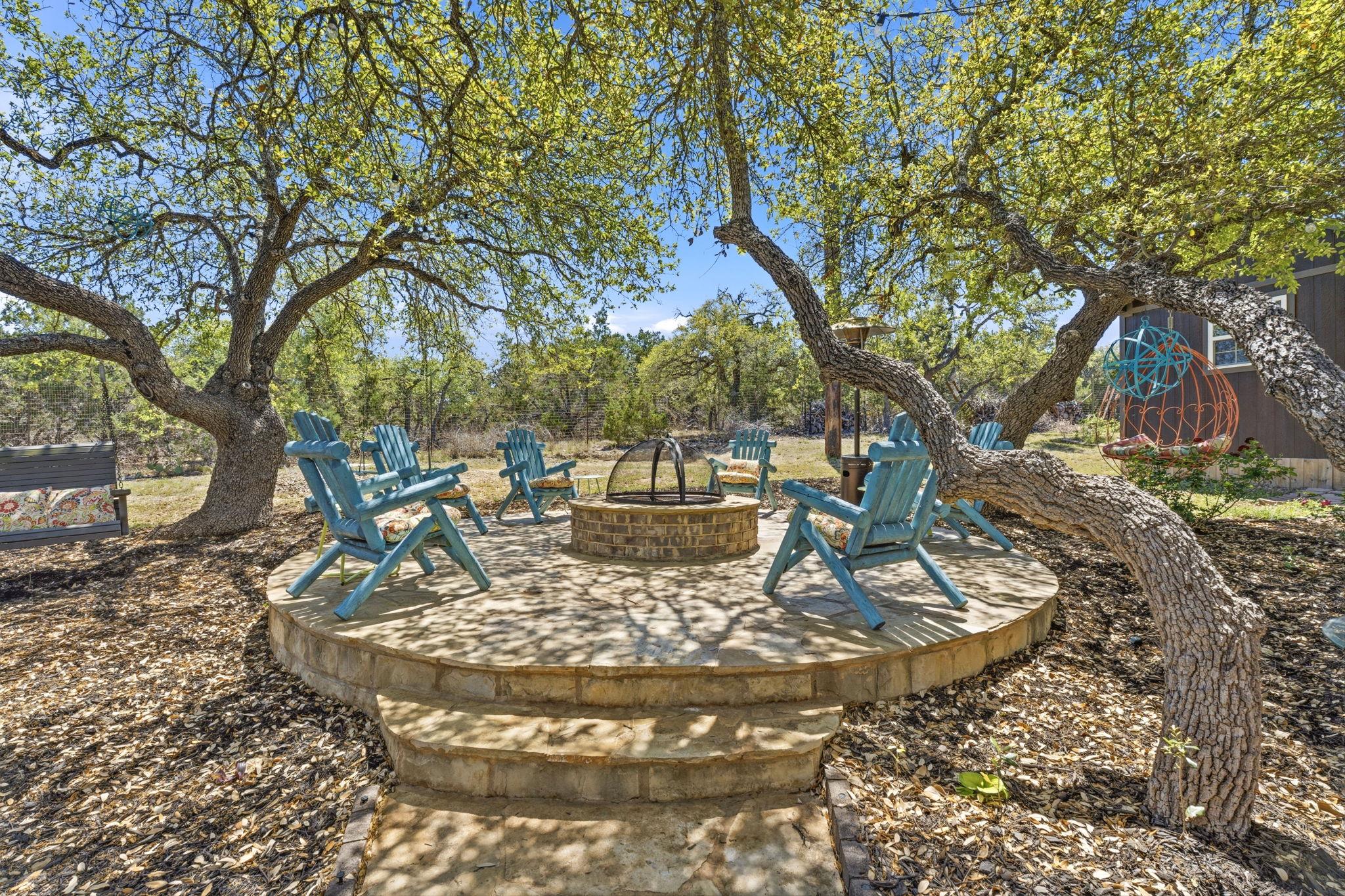 238 Jenn Cv, Dripping Springs, TX 78620