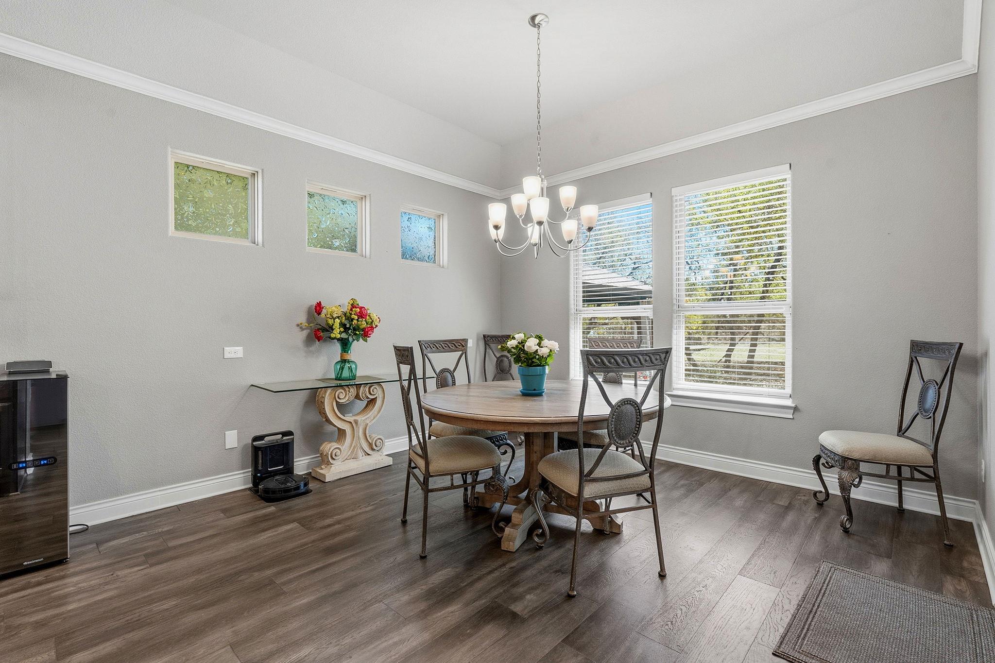 238 Jenn Cv, Dripping Springs, TX 78620