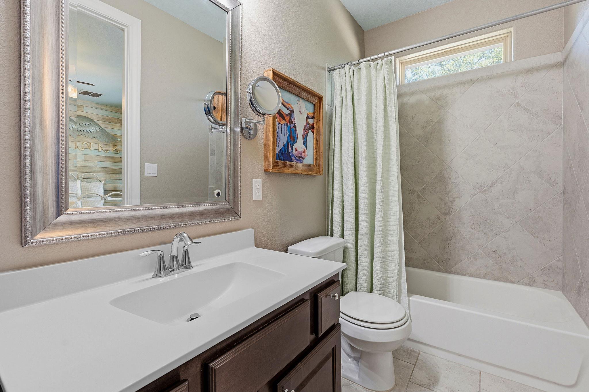 238 Jenn Cv, Dripping Springs, TX 78620