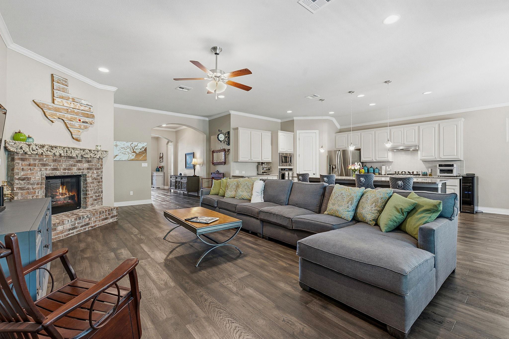 238 Jenn Cv, Dripping Springs, TX 78620