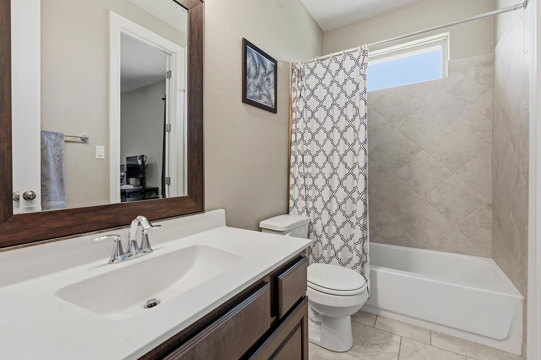 238 Jenn Cv, Dripping Springs, TX 78620