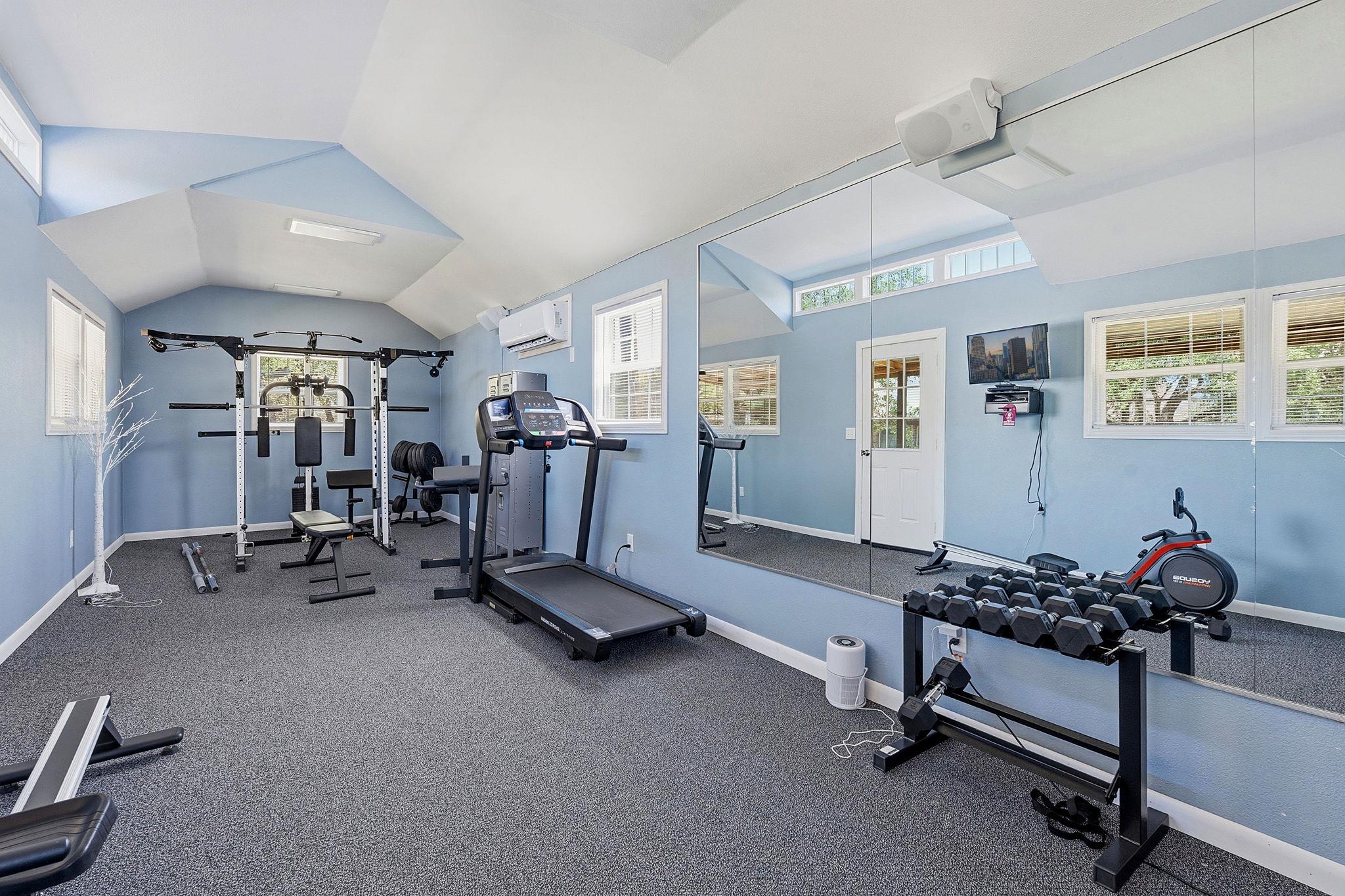 238 Jenn Cv, Dripping Springs, TX 78620