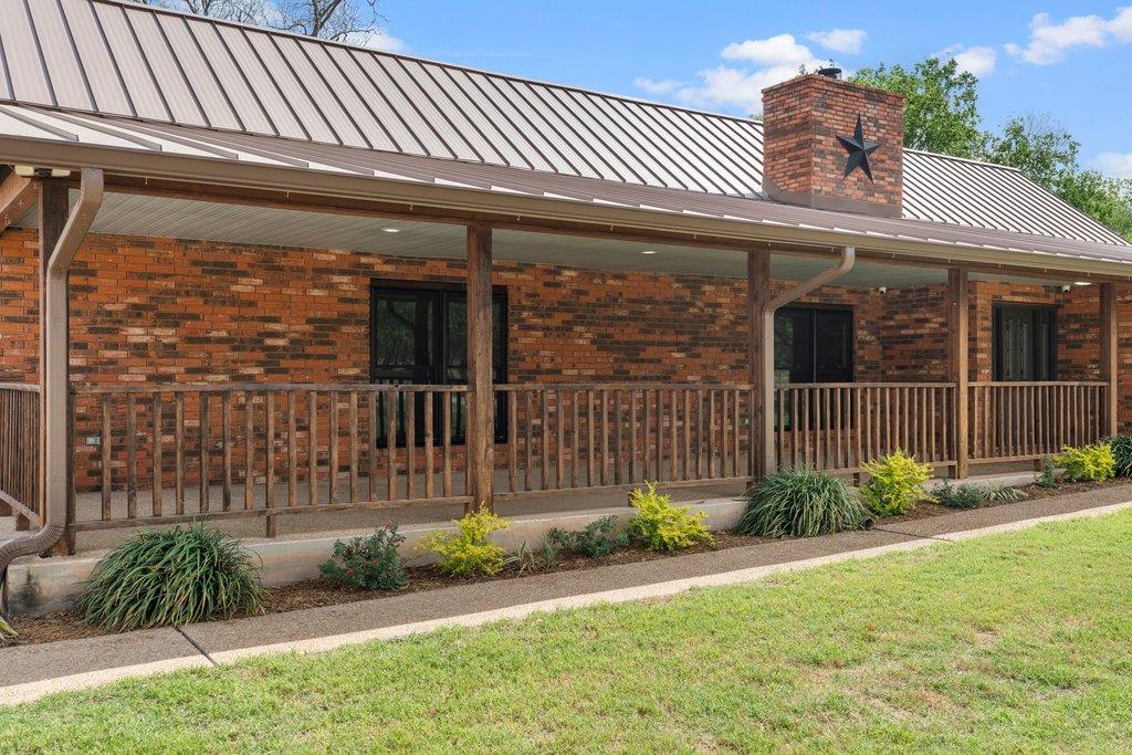 154 Shoreline Dr, Bastrop, TX 78602