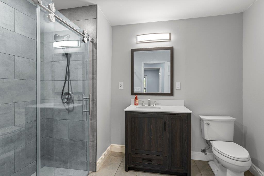 154 Shoreline Dr, Bastrop, TX 78602