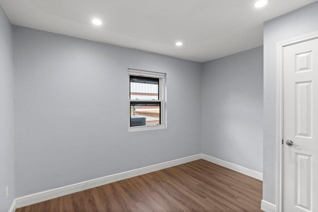 154 Shoreline Dr, Bastrop, TX 78602