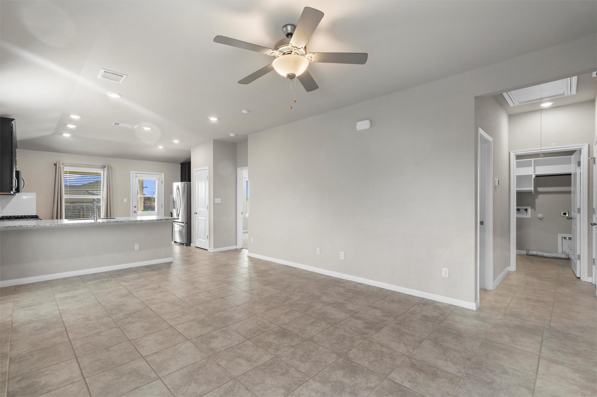 213 Wild Spur Ln, Liberty Hill, TX 78642