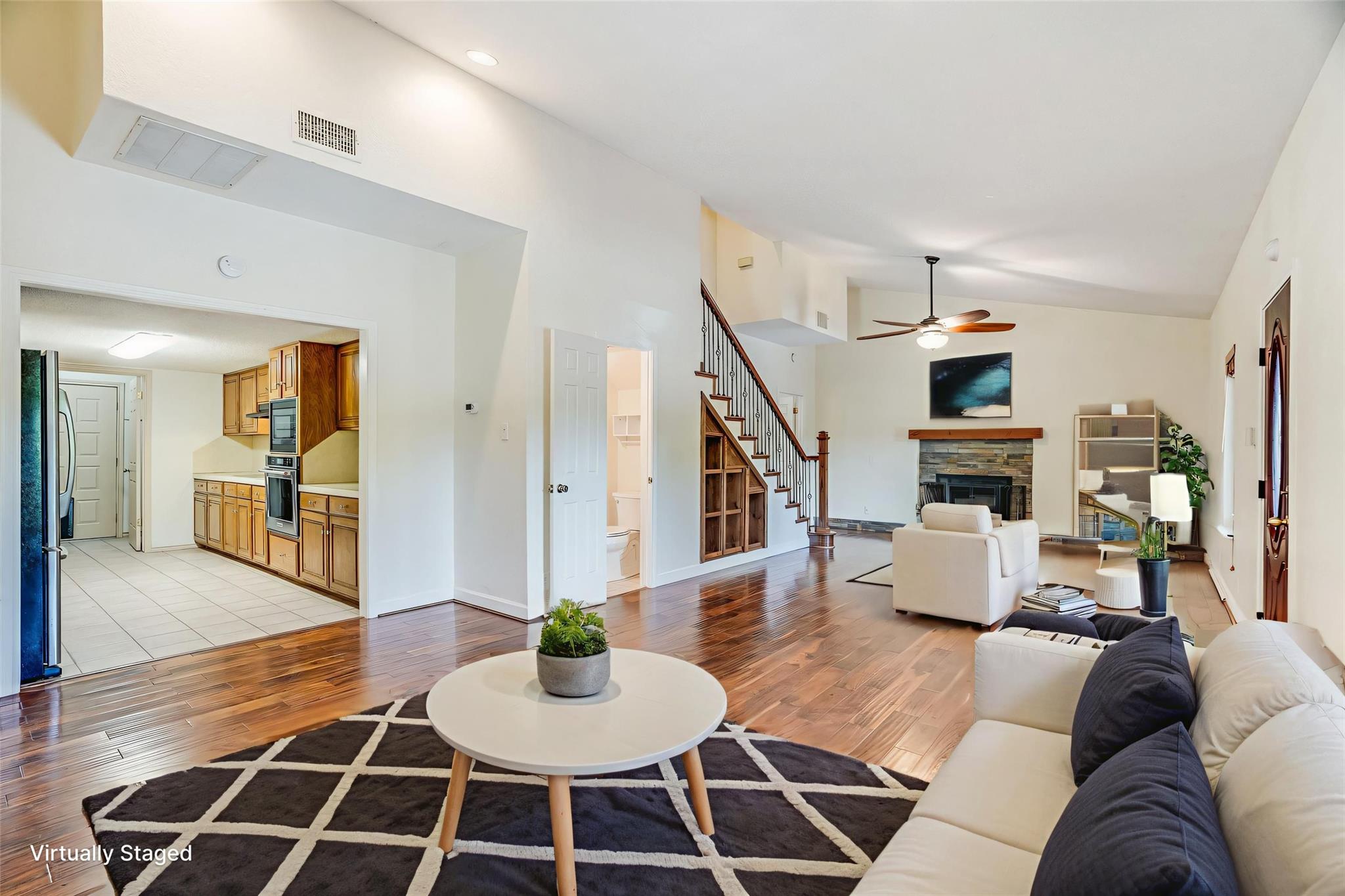 105 Fallbrook Ct, Lakeway, TX 78734