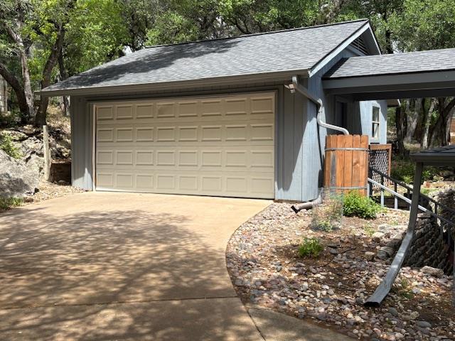 105 Fallbrook Ct, Lakeway, TX 78734