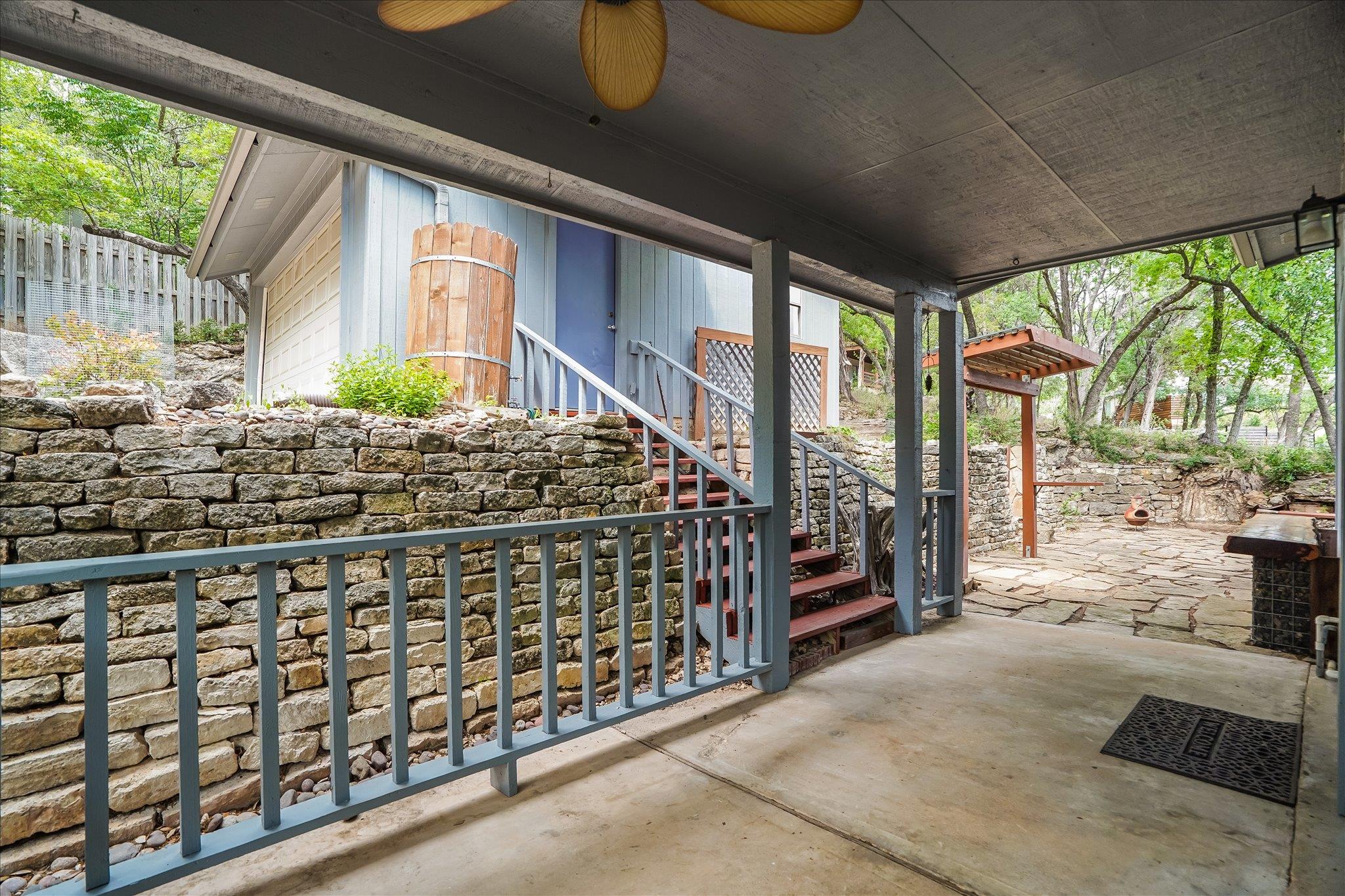 105 Fallbrook Ct, Lakeway, TX 78734