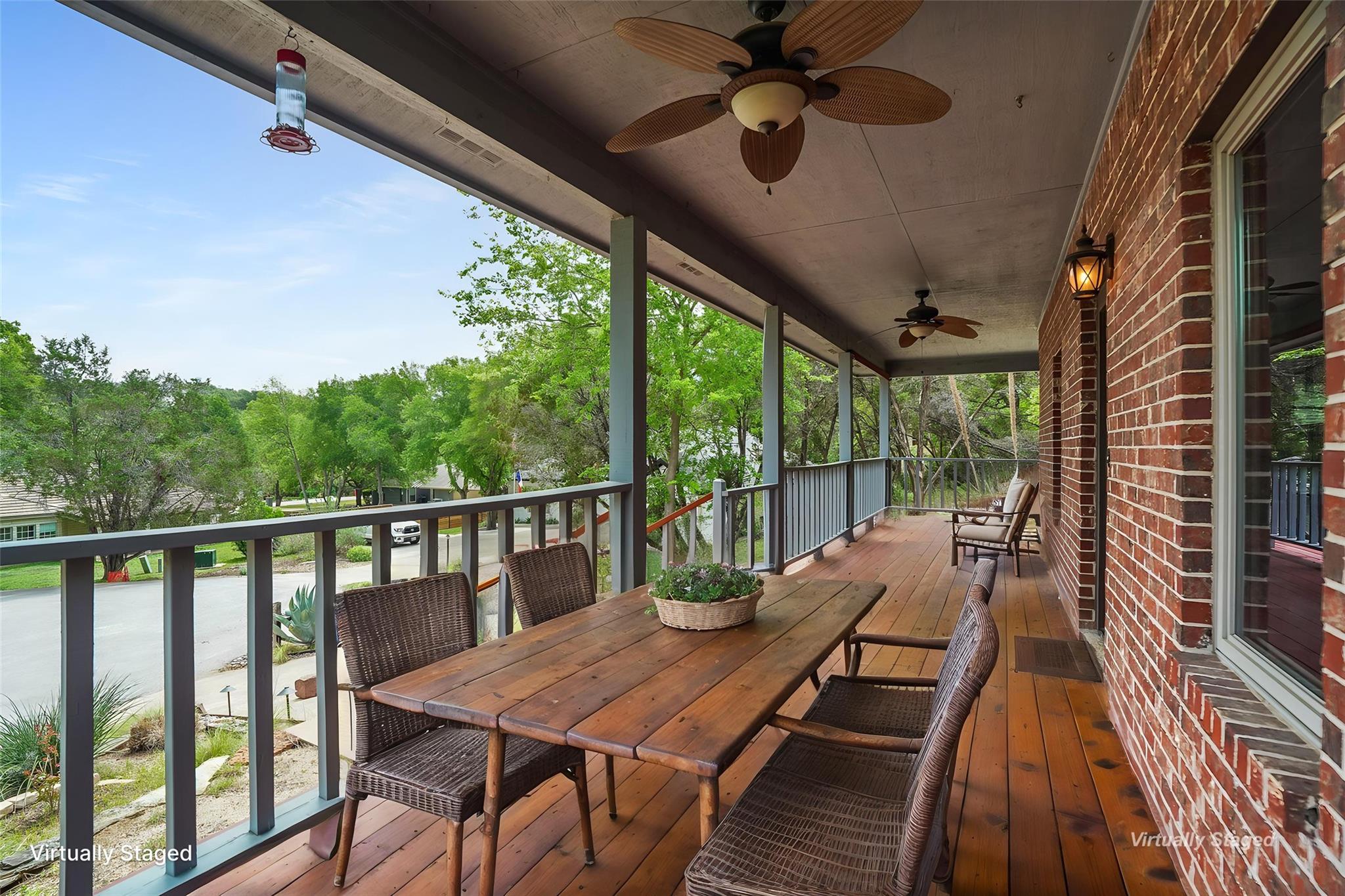 105 Fallbrook Ct, Lakeway, TX 78734