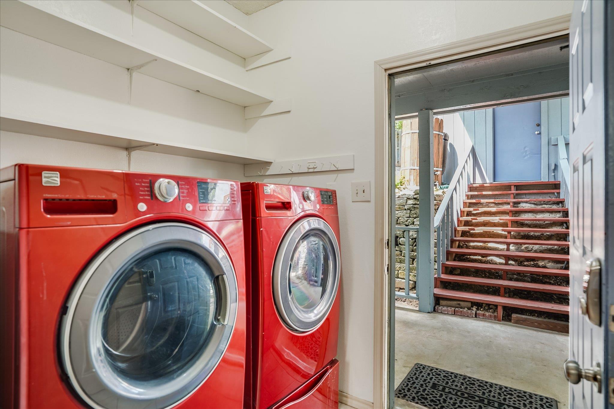 105 Fallbrook Ct, Lakeway, TX 78734