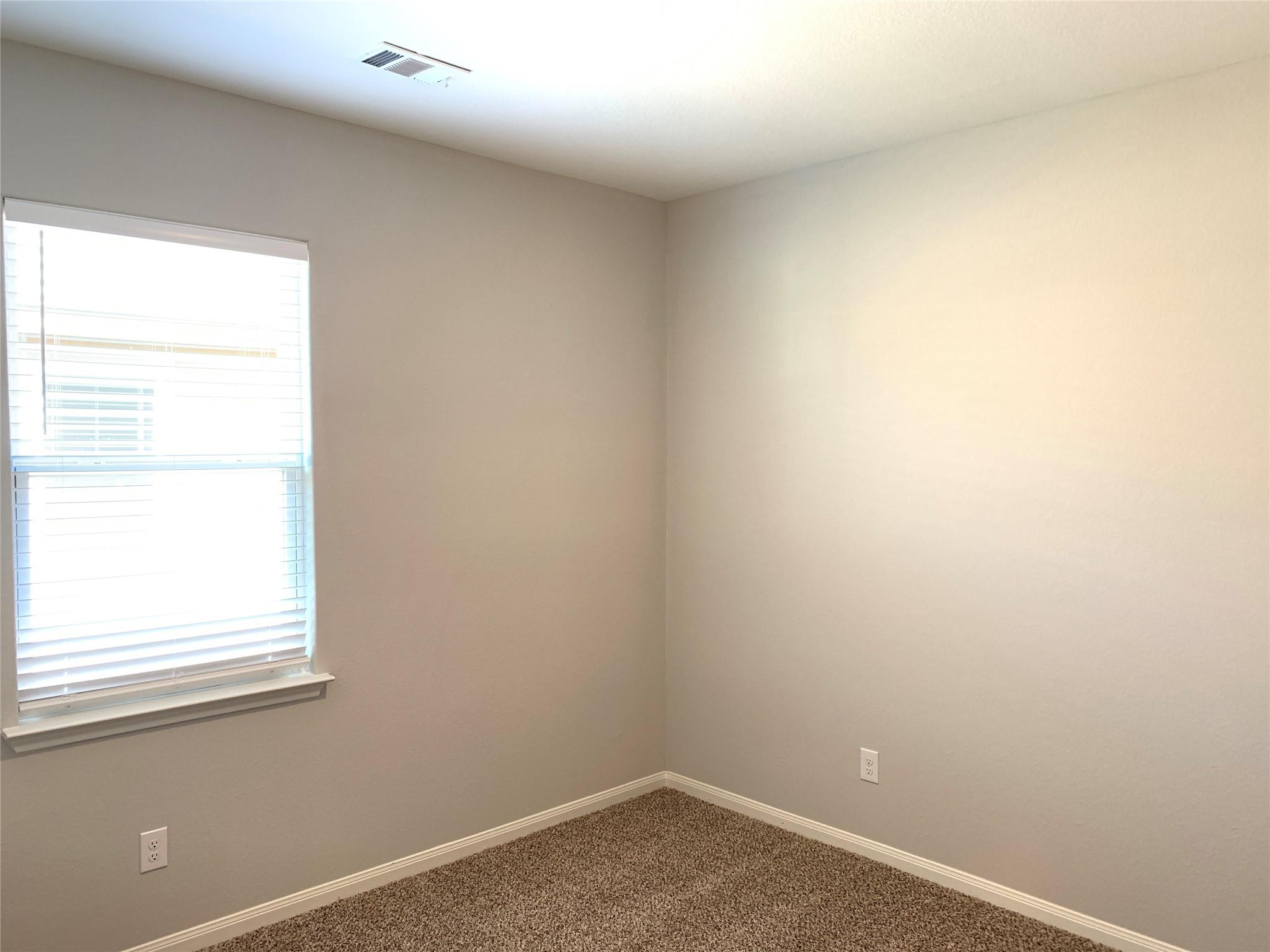 112 Declaration Ln, Liberty Hill, TX 78642