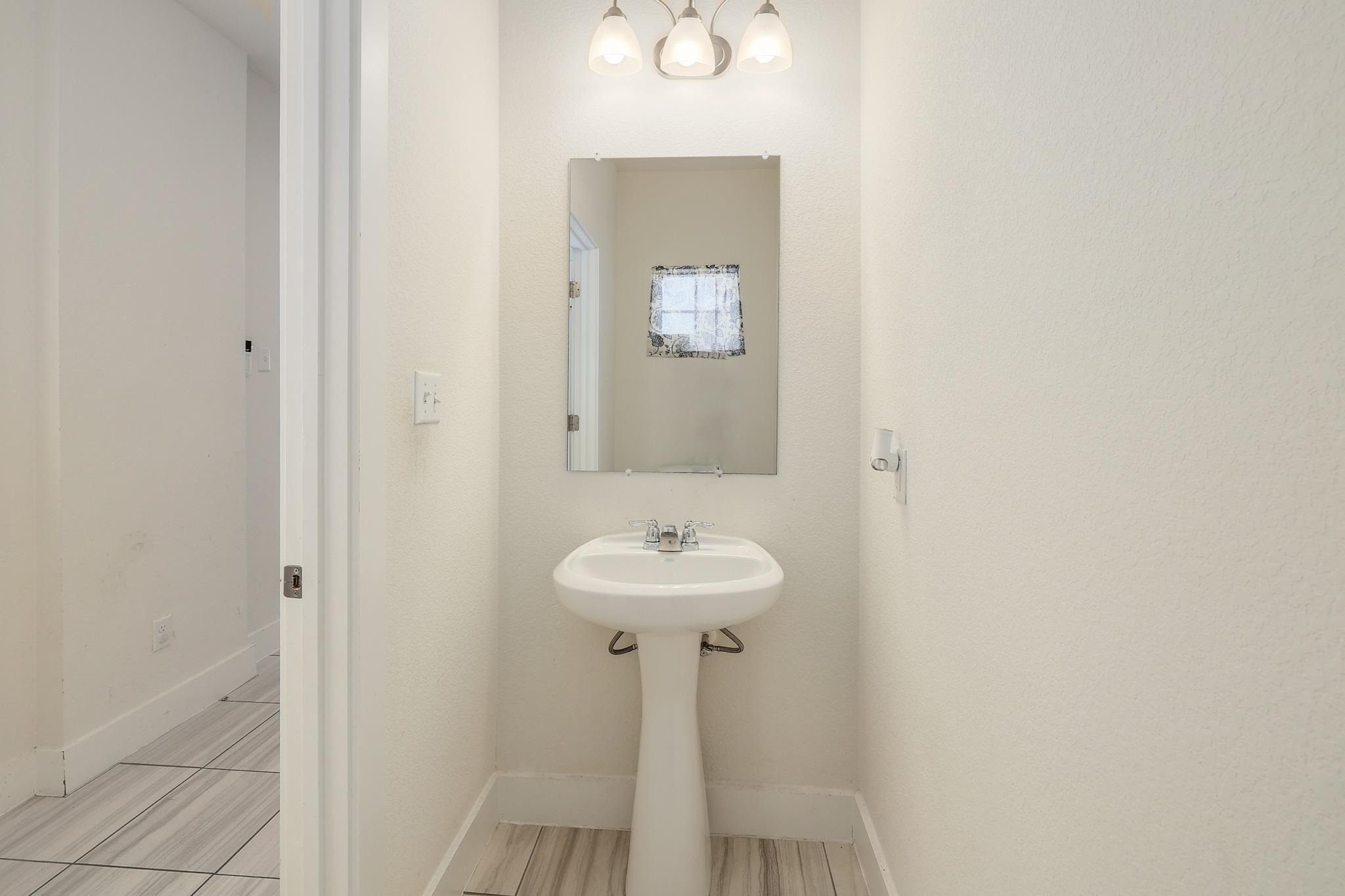 204 Furlong Dr, Georgetown, TX 78626