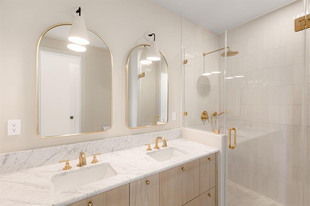 4414 Banister Ln # 2, Austin, TX 78745
