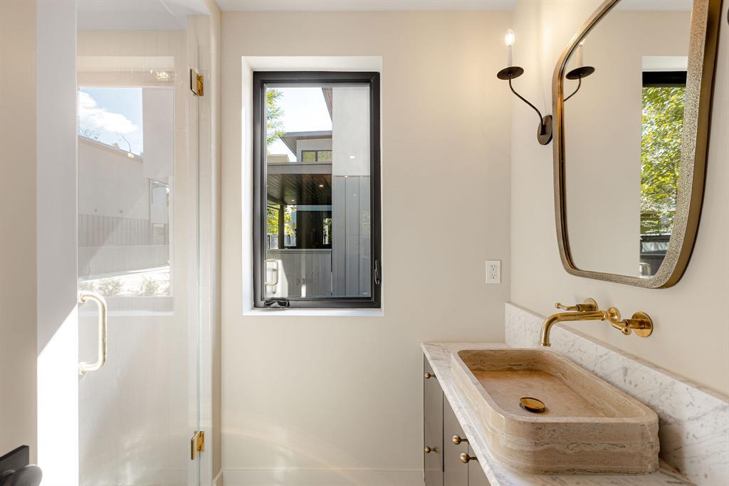 4414 Banister Ln # 2, Austin, TX 78745