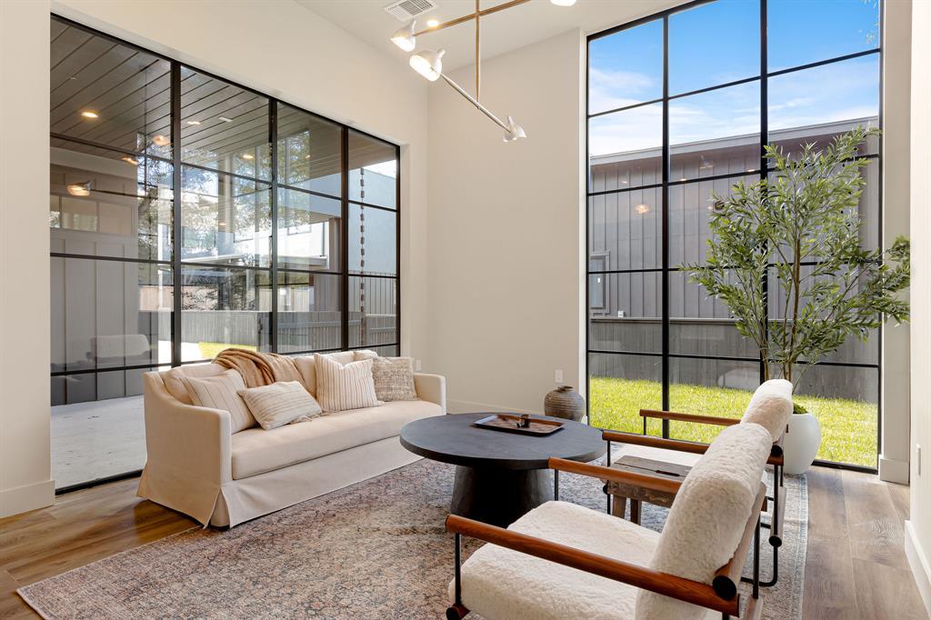 4414 Banister Ln # 2, Austin, TX 78745