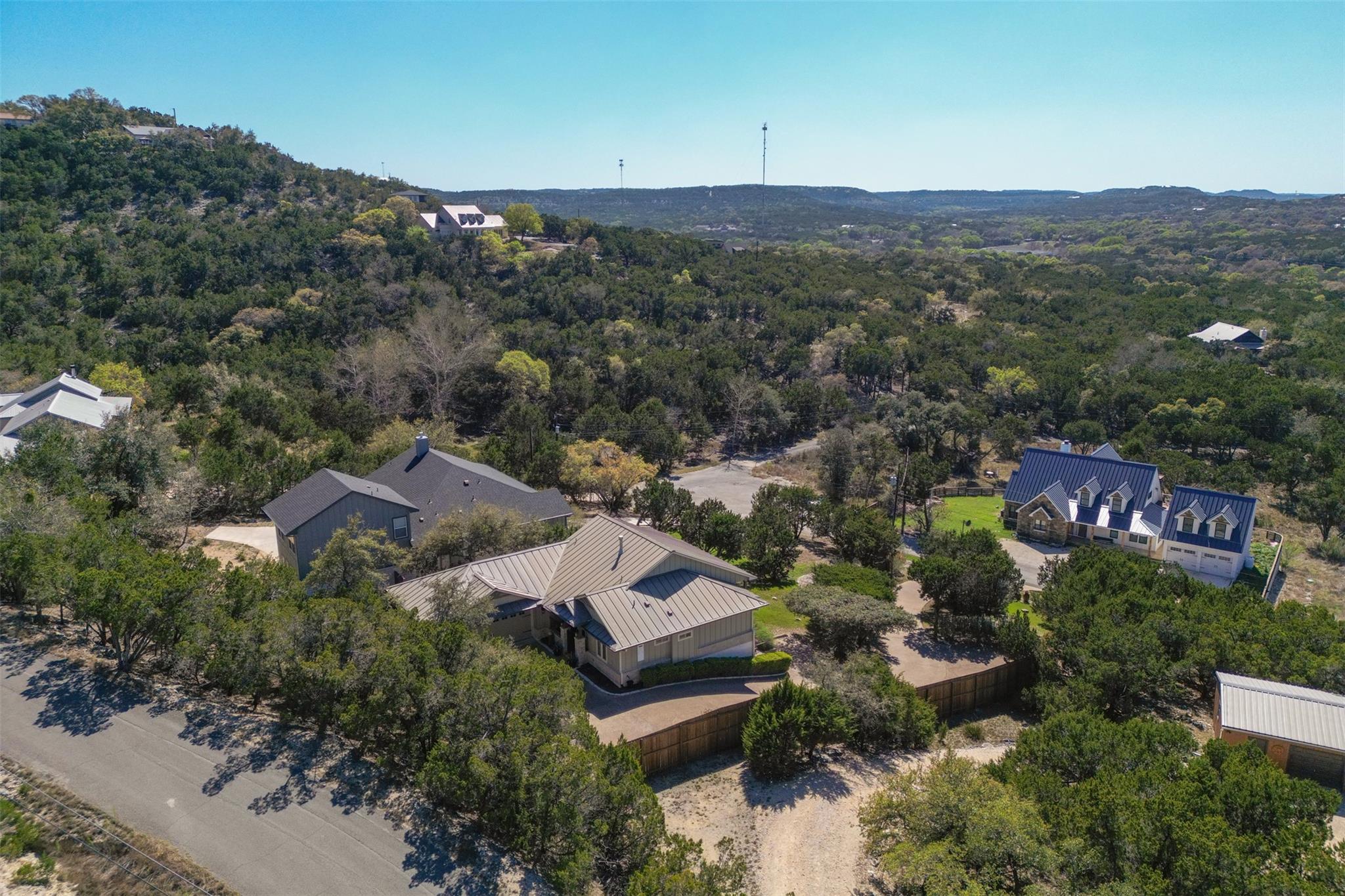261 Barber Dr, Wimberley, TX 78676