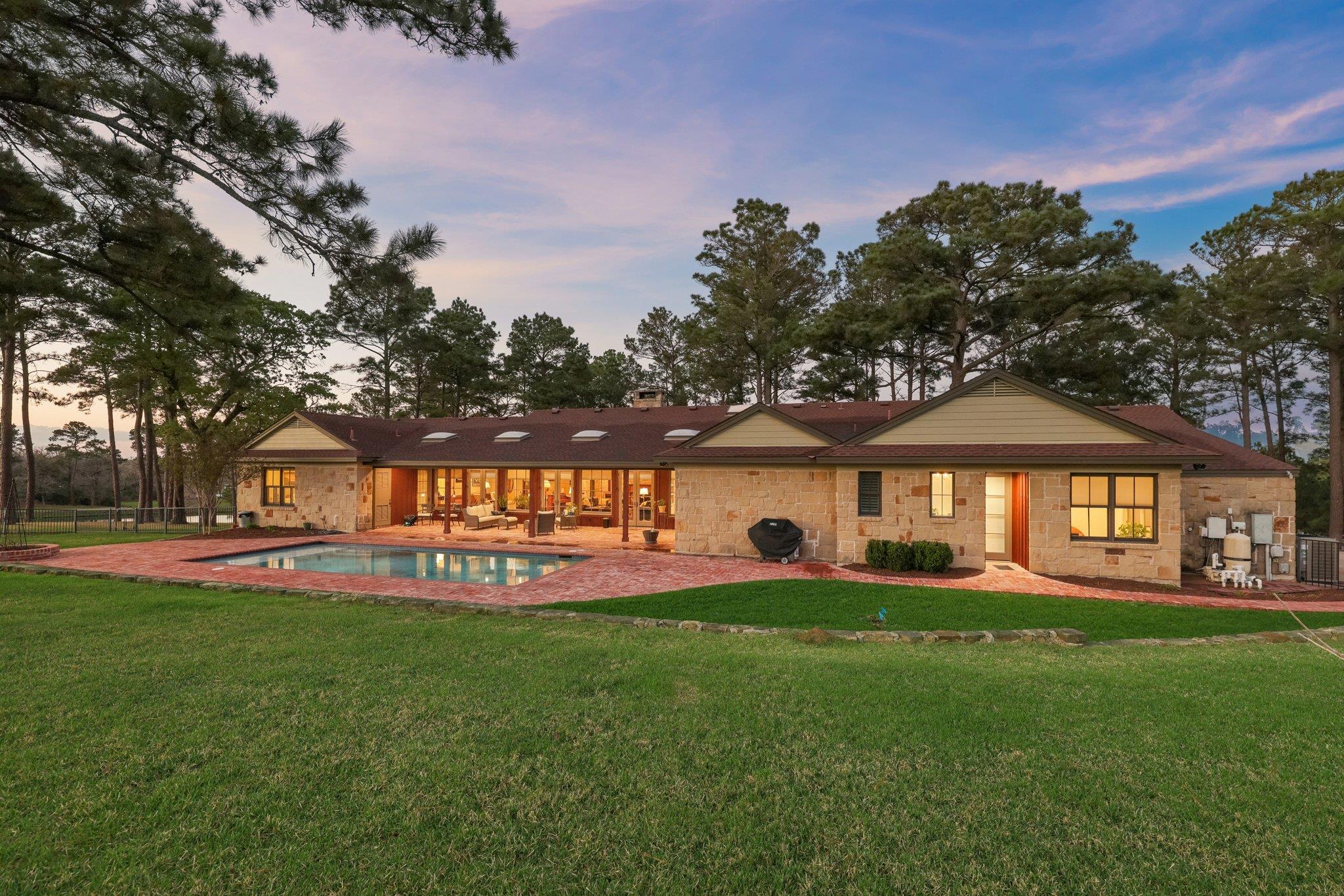 546 McAllister Rd, Bastrop, TX 78602