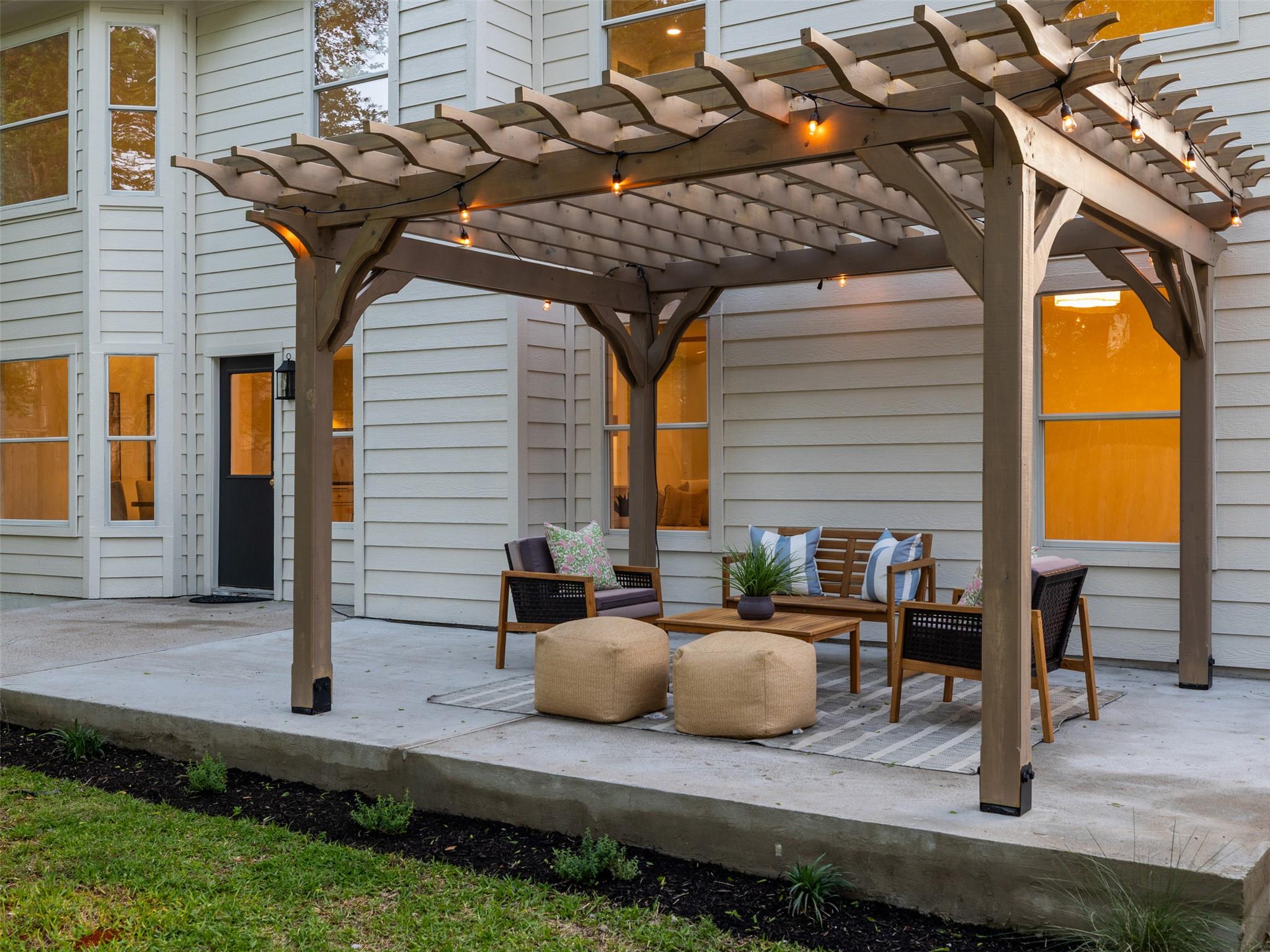 525 Golden Creek Dr, Round Rock, TX 78665