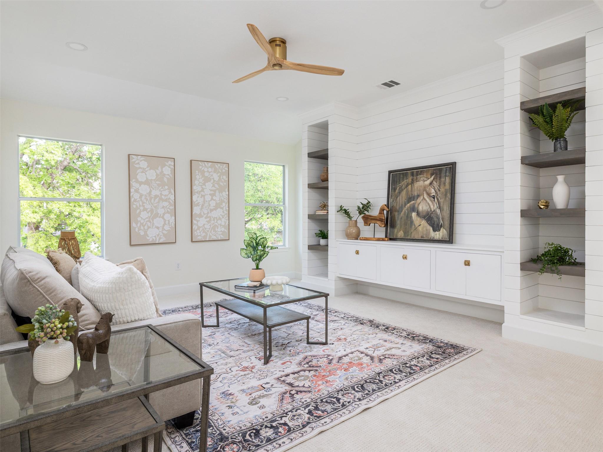 525 Golden Creek Dr, Round Rock, TX 78665