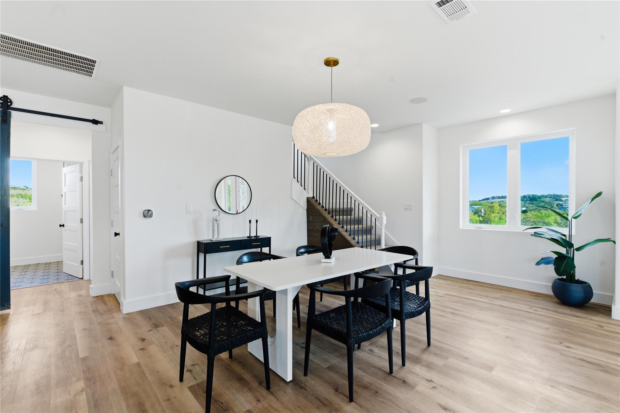 980 Sycamore Creek Dr, Dripping Springs, TX 78620