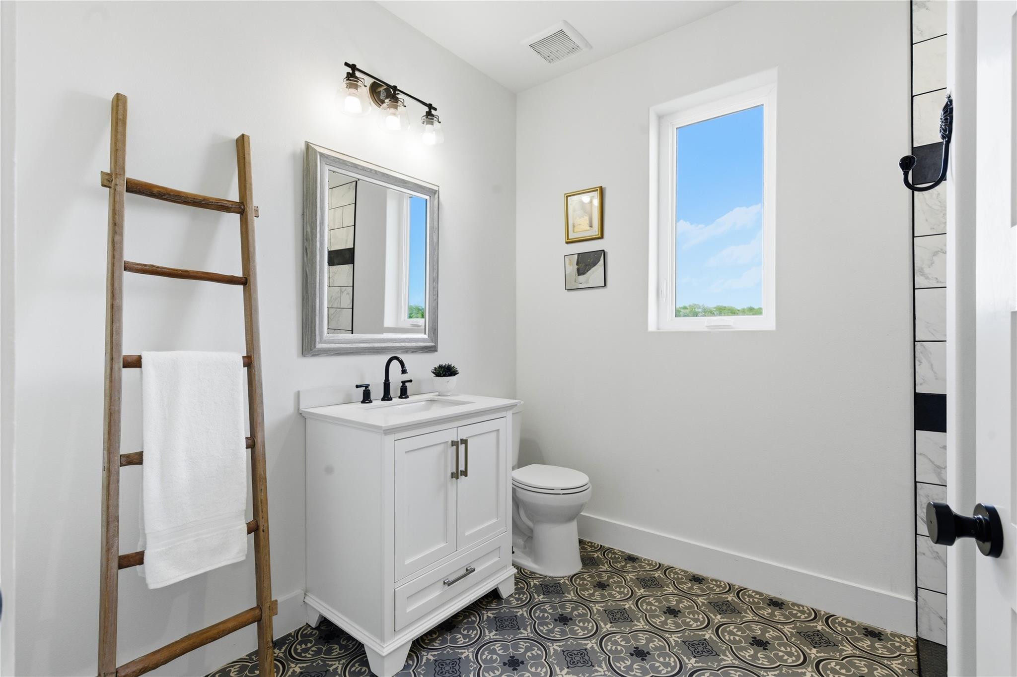 980 Sycamore Creek Dr, Dripping Springs, TX 78620