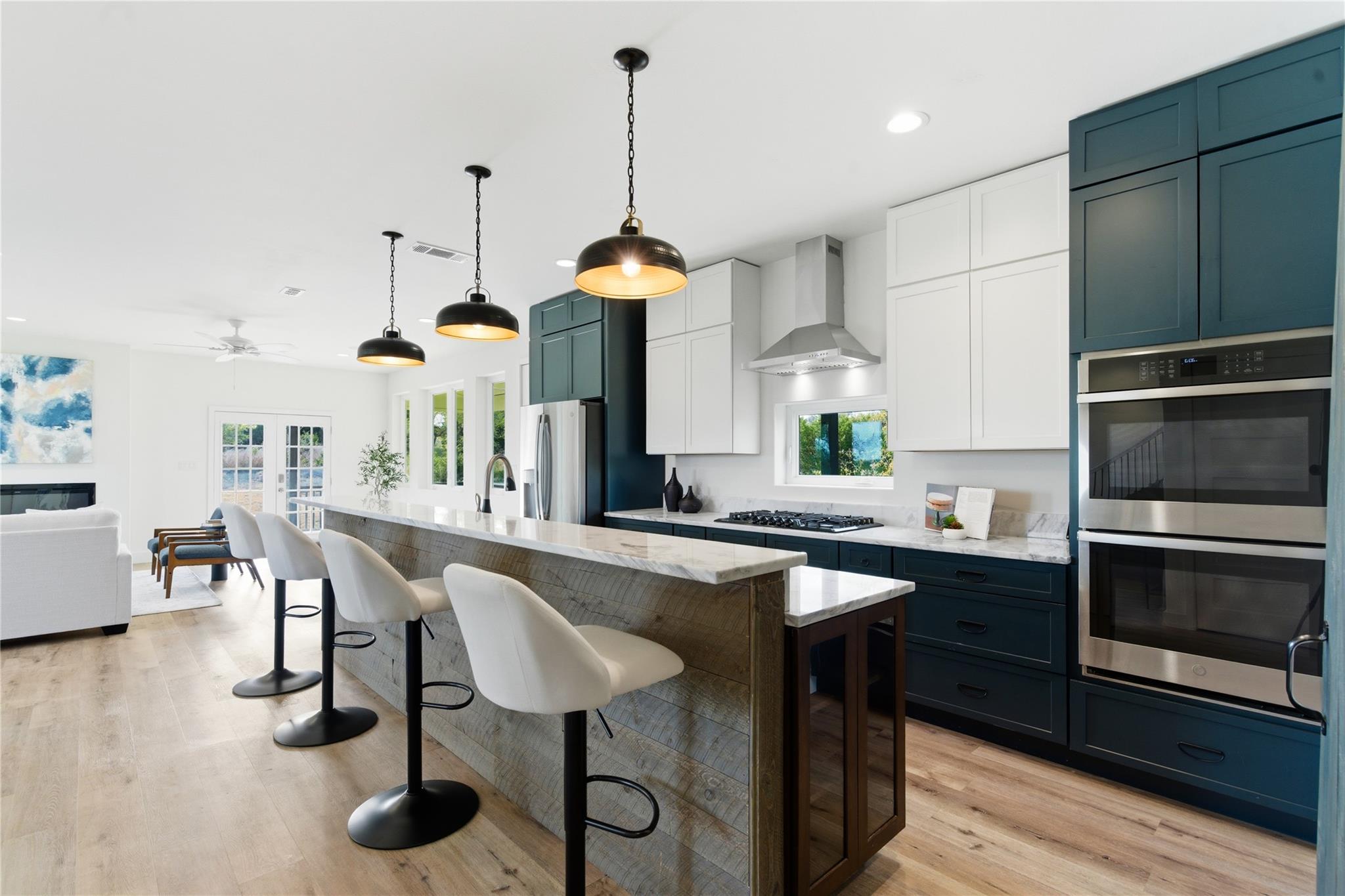 980 Sycamore Creek Dr, Dripping Springs, TX 78620