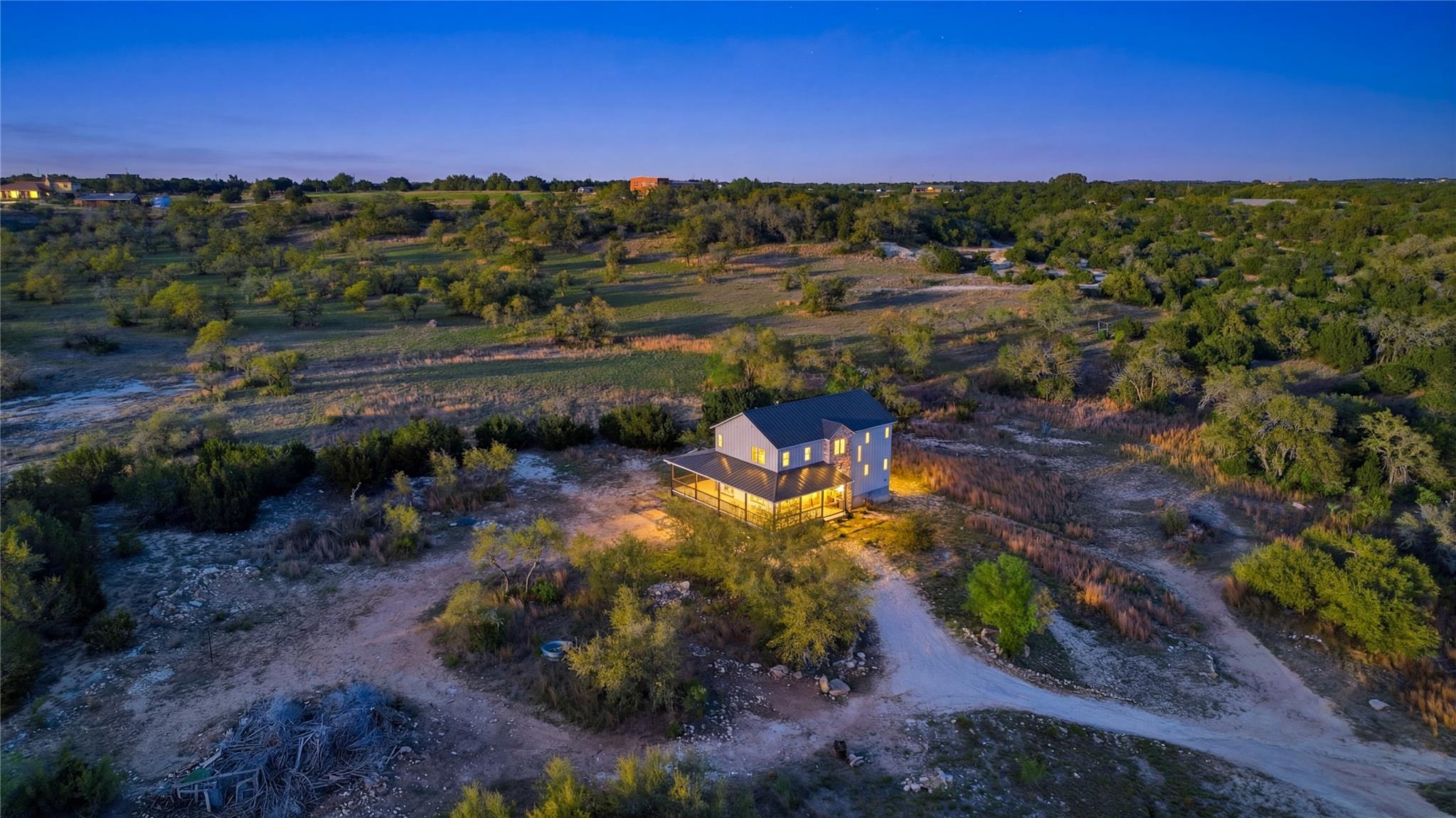 980 Sycamore Creek Dr, Dripping Springs, TX 78620