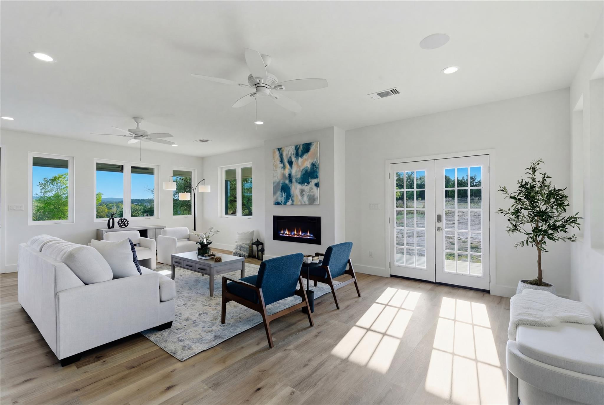 980 Sycamore Creek Dr, Dripping Springs, TX 78620