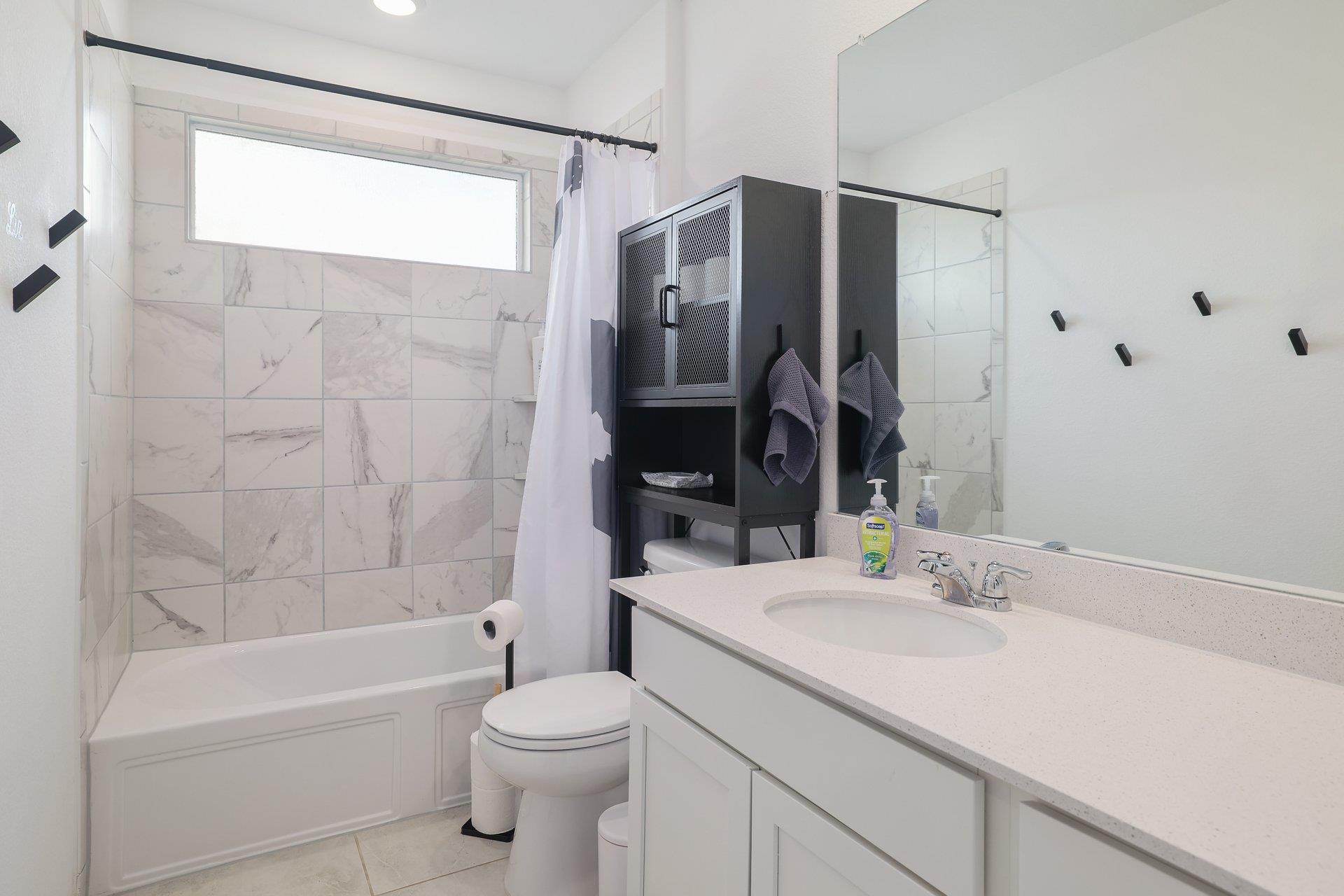 411 Jack Ryan St, Kyle, TX 78640